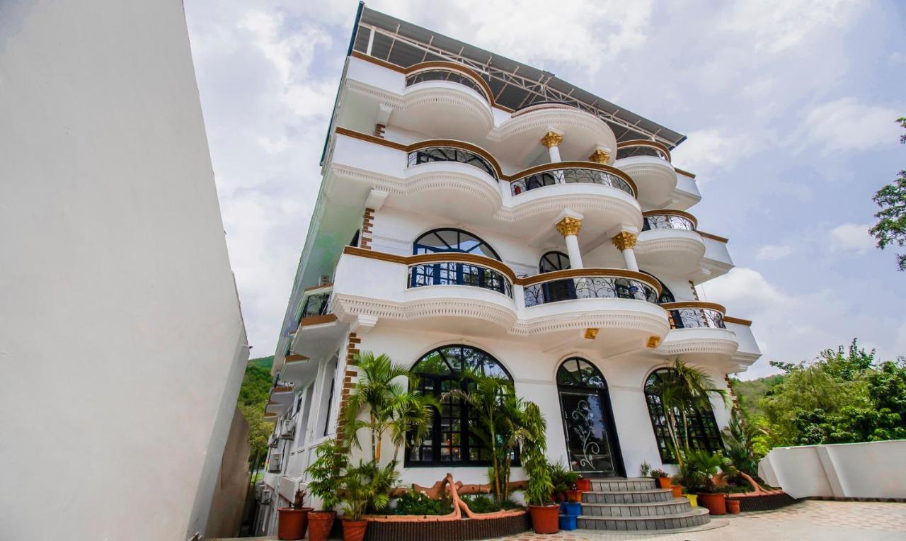 Hotel Treebo Trip Jungle View Retreat Mussoorie Road Dehradun Exterior foto